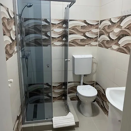 Alexandra Apartment
