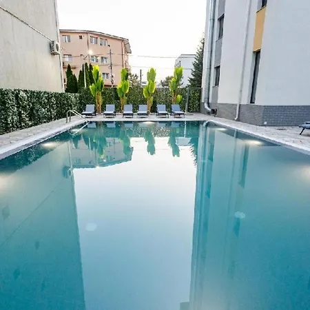 Alexandra Apartment *